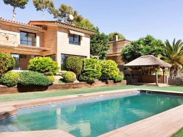 Chalet en alquiler en Castelldefels, Barcelona Costa Garraf