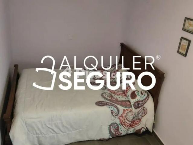 Chalet en alquiler en Cella