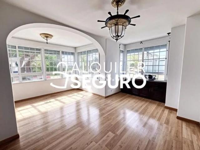 Chalet en alquiler en Ciudad Lineal