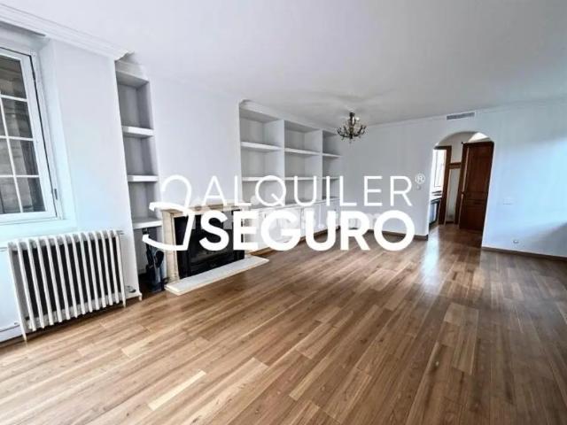 Chalet en alquiler en Ciudad Lineal