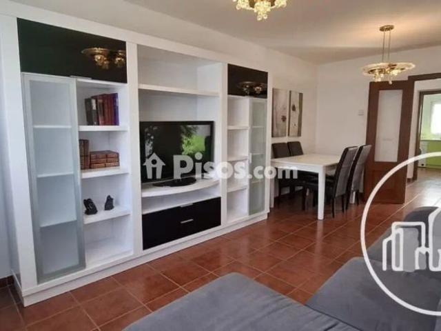 Chalet en alquiler en Adosado en Alquiler Para Julio