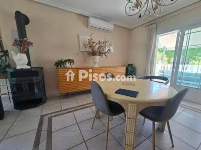 Chalet en alquiler en Altea