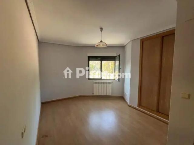 Chalet en alquiler en Albacete Capital