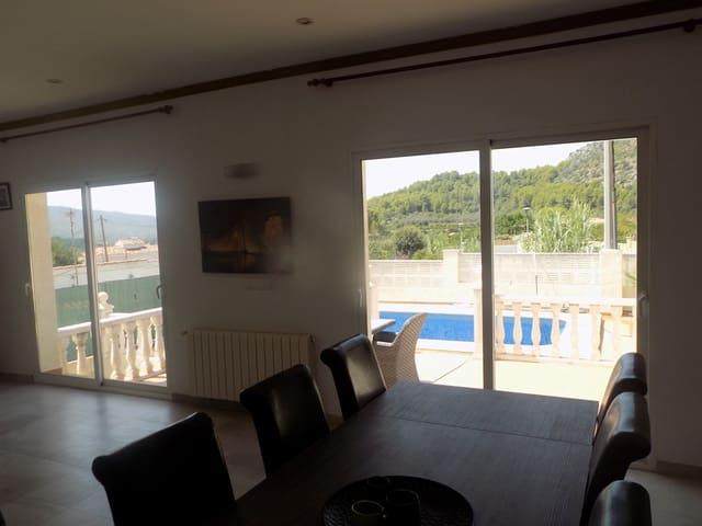 Chalet en alquiler en Alcalalí / Alcanalí, Alicante Costa Blanca