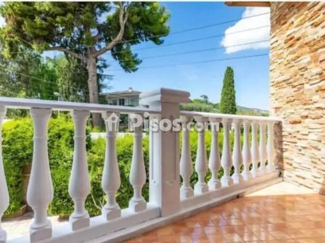Chalet en alquiler en Alella