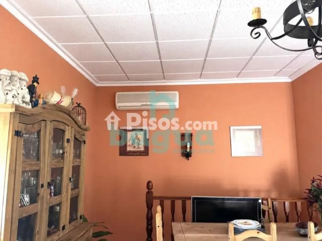 Chalet en alquiler en Almendralejo