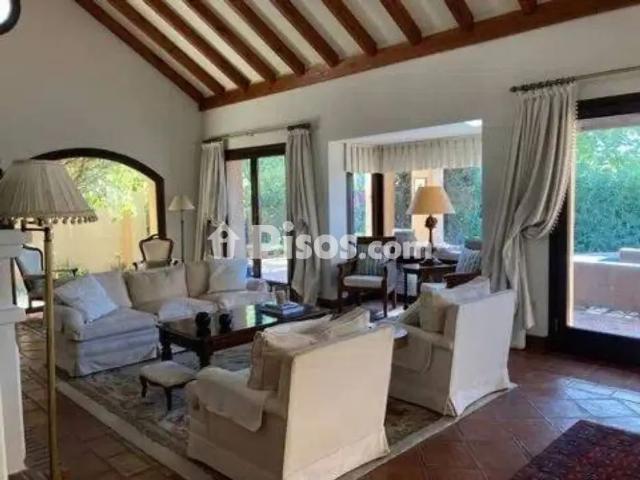Chalet en alquiler en Avenida de Castilla