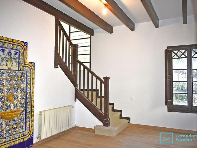 Chalet en alquiler en avenida De L'onze de Setembre, Tiana, de 191 m² 4 habitaciones por 2.600