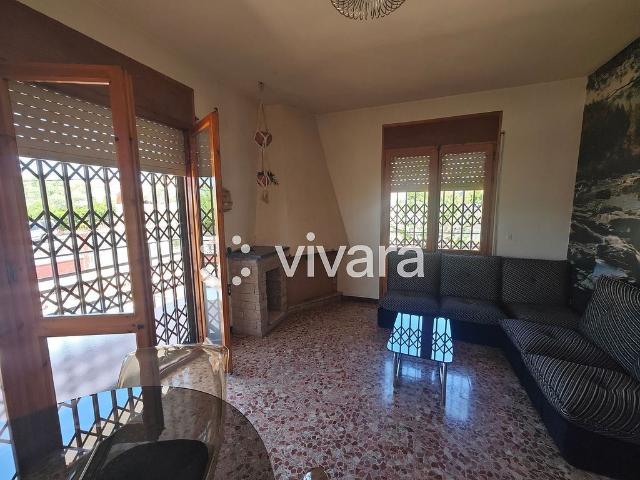 Chalet en alquiler en avenida D'europa, Piera, de 179 m² 3 habitaciones por 1.200