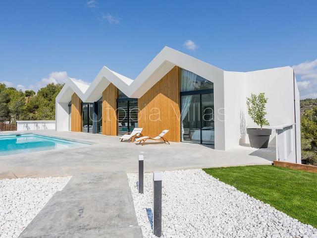 Chalet en alquiler en avenida Sitges, Sant Pere de Ribes, de 420 m² 7 habitaciones por 5.900