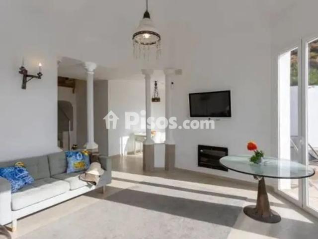 Chalet en alquiler en Barrio Alfamar
