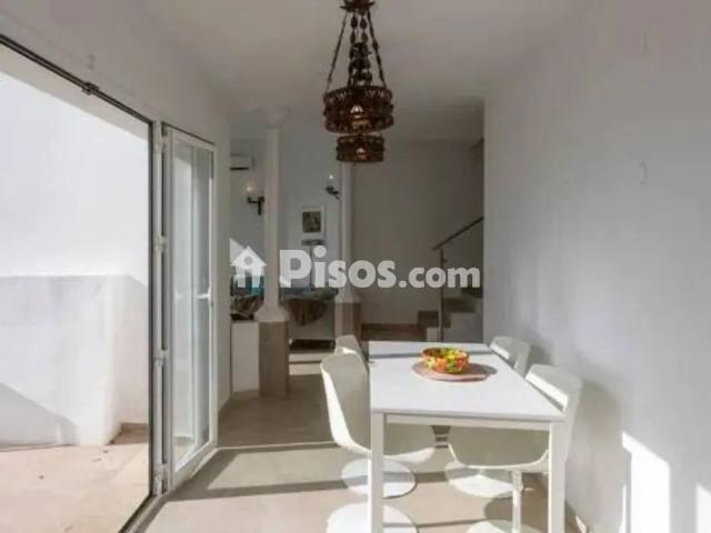 Chalet en alquiler en Barrio Alfamar