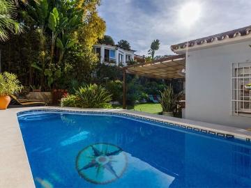 Chalet en alquiler en Benajarafe, Málaga
