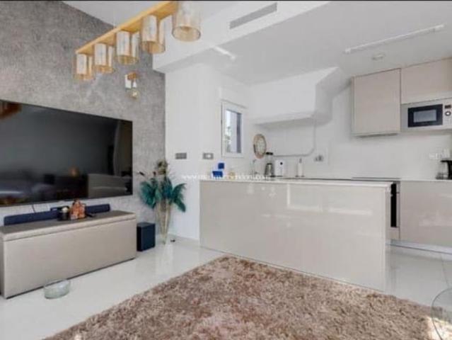 Chalet en alquiler en Benijófar, Alicante