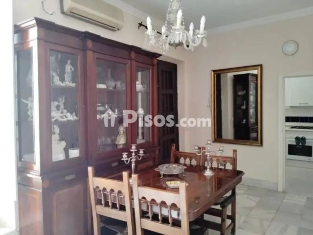 Chalet en alquiler en Brenes