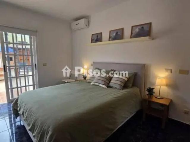 Chalet en alquiler en Buzanada Valle de San Lorenzo Cabo Blanco