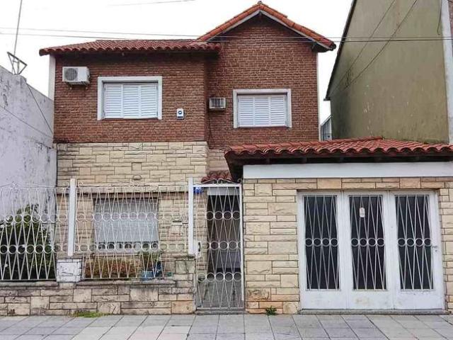 Chalet en alquiler en Gerli Este