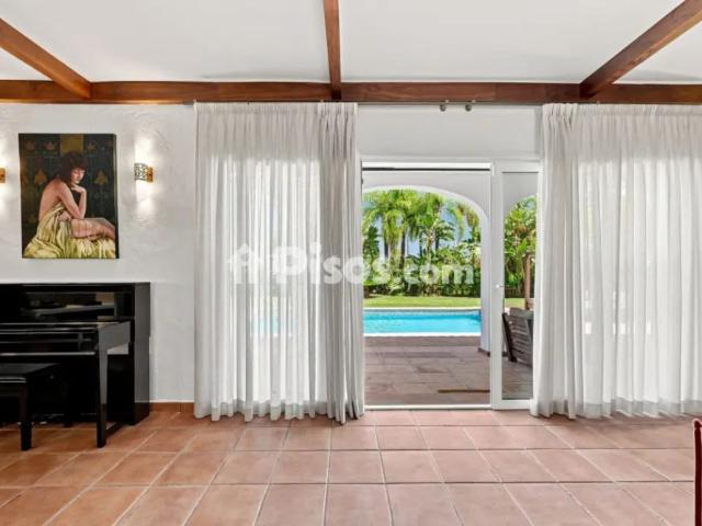 Chalet en alquiler en El Paraíso Atalaya Benamara