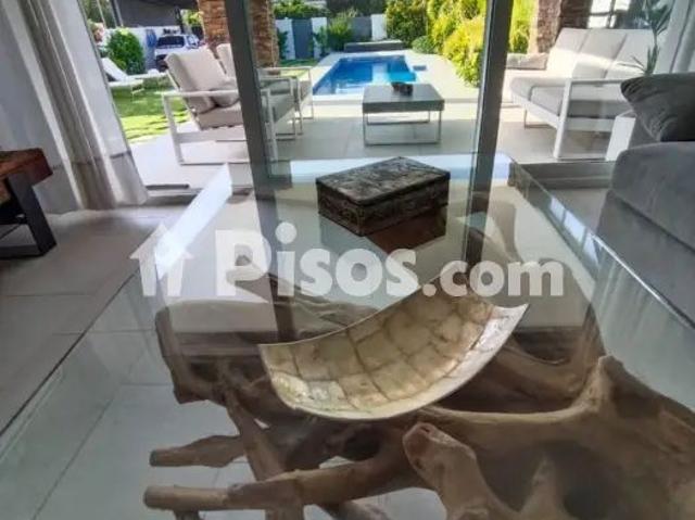 Chalet en alquiler en Este Delicias