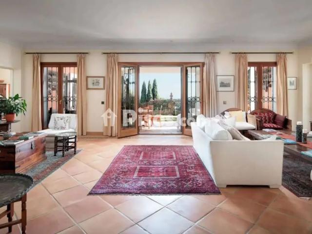 Chalet en alquiler en Estepona