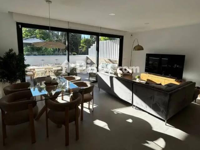 Chalet en alquiler en Estepona