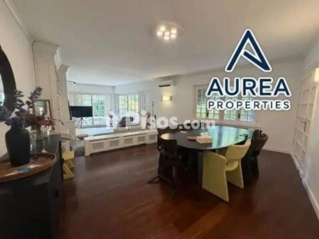Chalet en alquiler en Esplugues de Llobregat