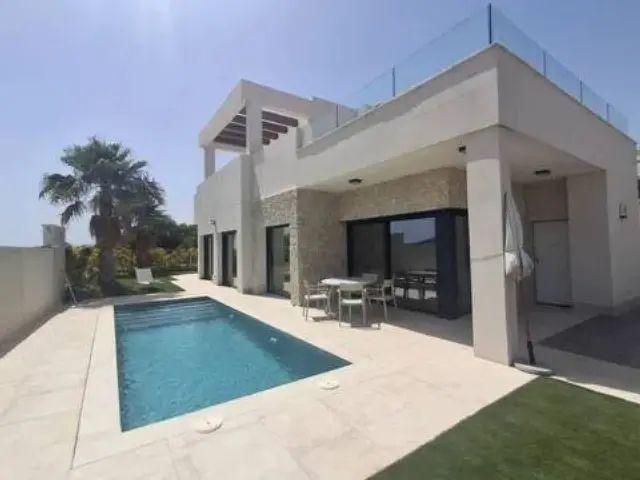 Chalet en alquiler en Finestrat