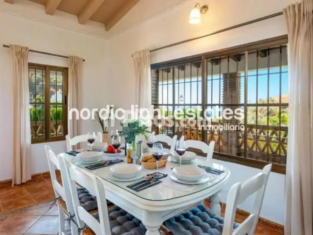 Chalet en alquiler en Frigiliana