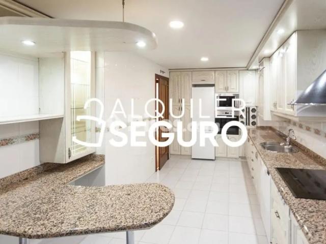 Chalet en alquiler en Fuencarral