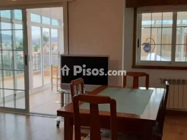 Chalet en alquiler en Oleiros
