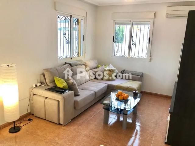 Chalet en alquiler en Orihuela Costa