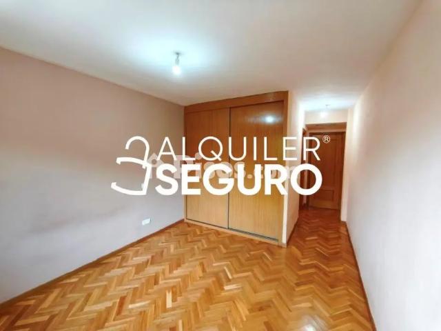 Chalet en alquiler en Loranca