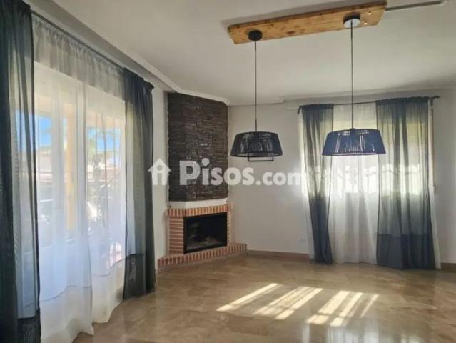 Chalet en alquiler en los Olivos