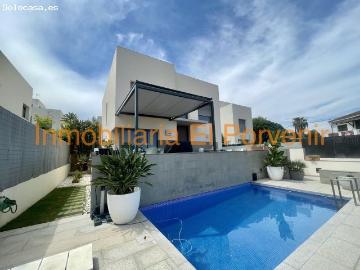 Chalet en Alquiler en Los Torrentes, Valencia