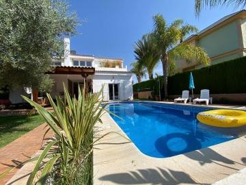Chalet en alquiler en L'Eliana, Valencia