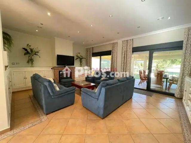 Chalet en alquiler en Lepe