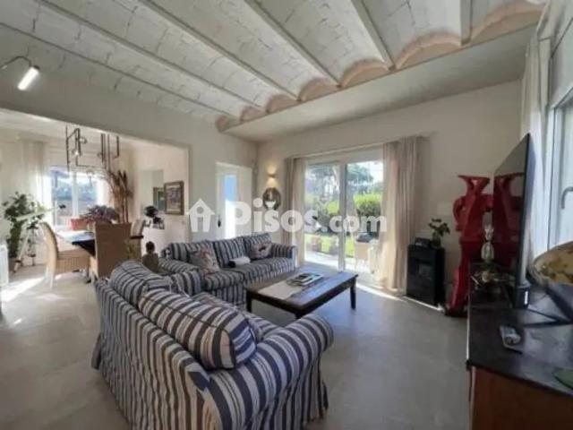 Chalet en alquiler en Lluminetes