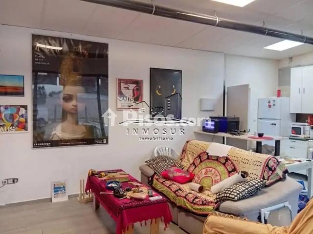 Chalet en alquiler en Lucena