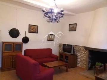 Chalet en alquiler en Lucena