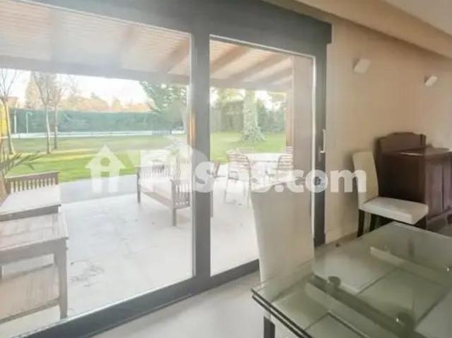 Chalet en alquiler en Majadahonda