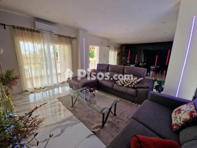 Chalet en alquiler en Manantiales Cortijos del Sol Fuensanguínea