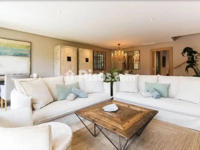 Chalet en alquiler en Marbella