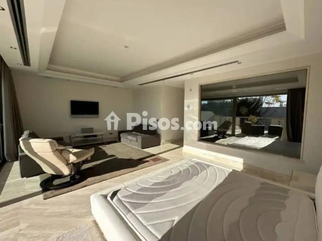 Chalet en alquiler en Marbella