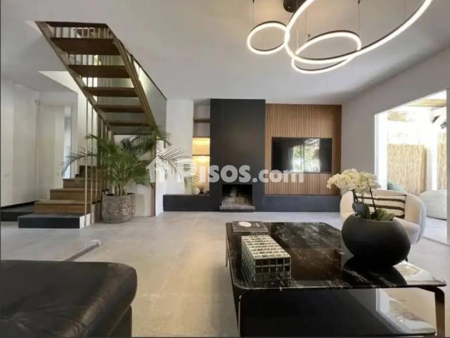 Chalet en alquiler en Marbella