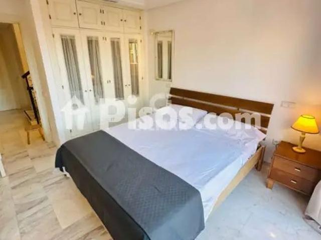 Chalet en alquiler en Marbella Este