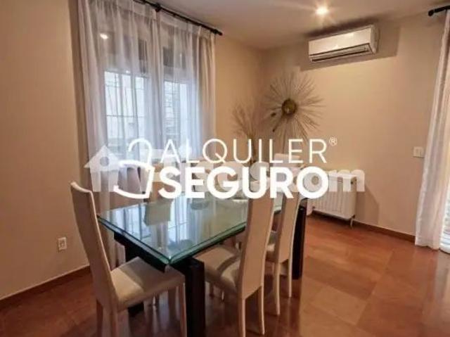 Chalet en alquiler en Noreste