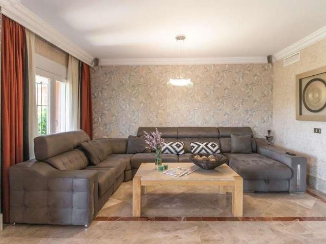 Chalet en alquiler en Santa Clara, Marbella