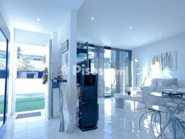 Chalet en alquiler en Santiago de La Ribera