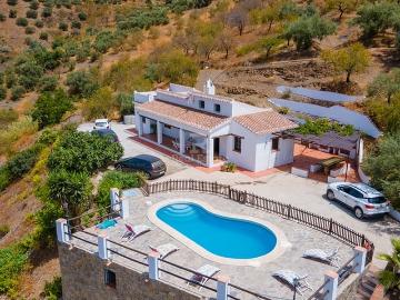 Chalet en alquiler en Sedella, Málaga Costa del Sol