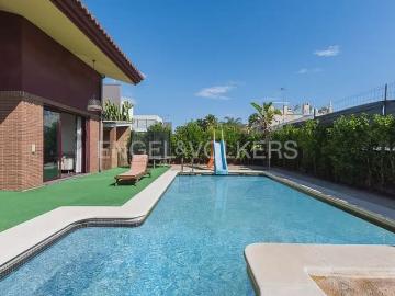 Chalet en alquiler en Paterna, Valencia